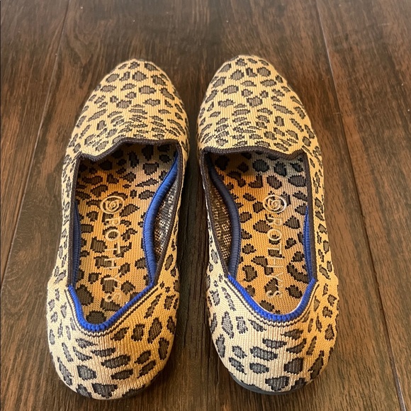 Rothy’s Round Toe Cheetah Flats - Picture 4 of 7